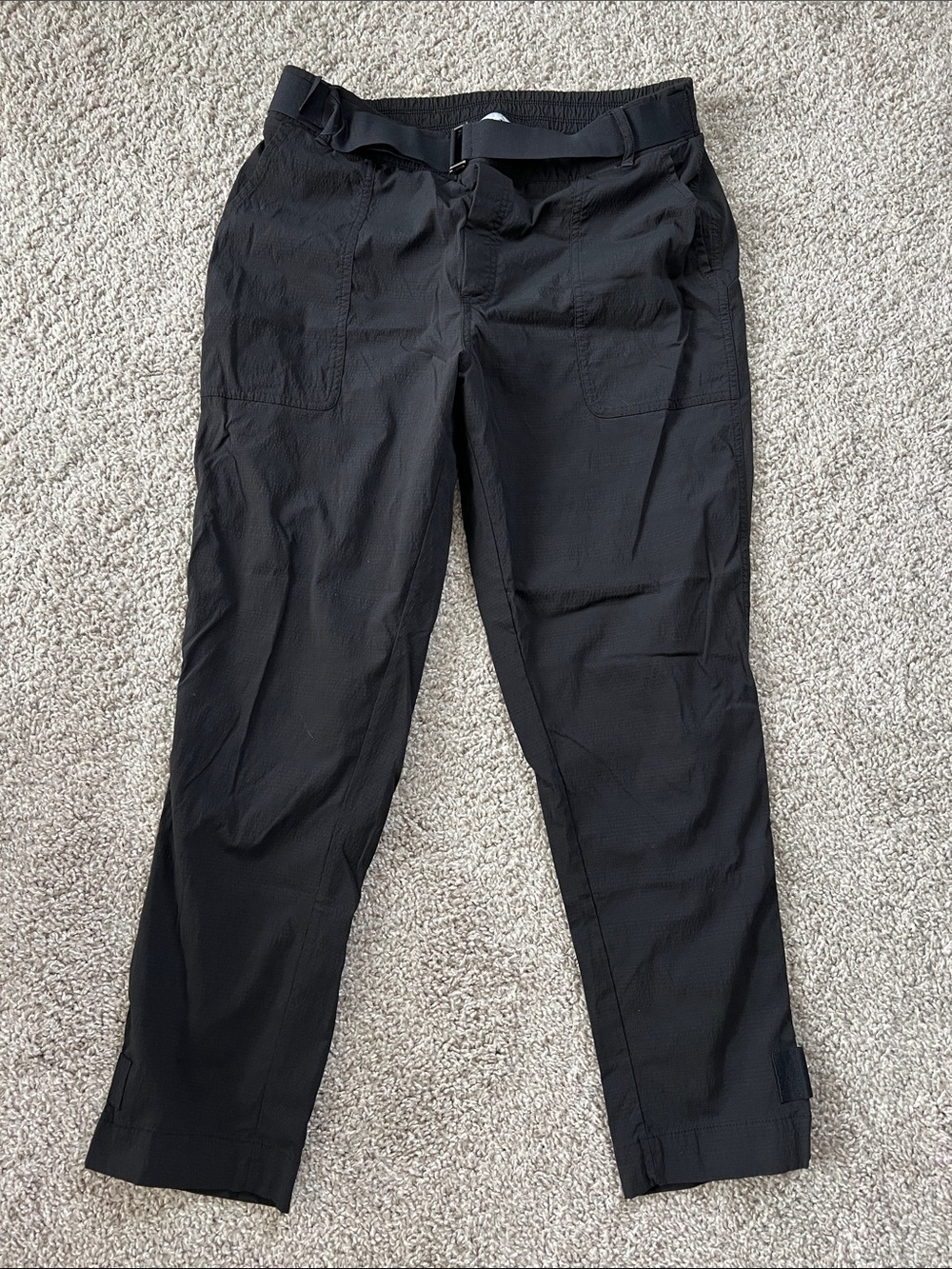 Athleta Women's Black Ankle-Length Cropped Utility Pants
